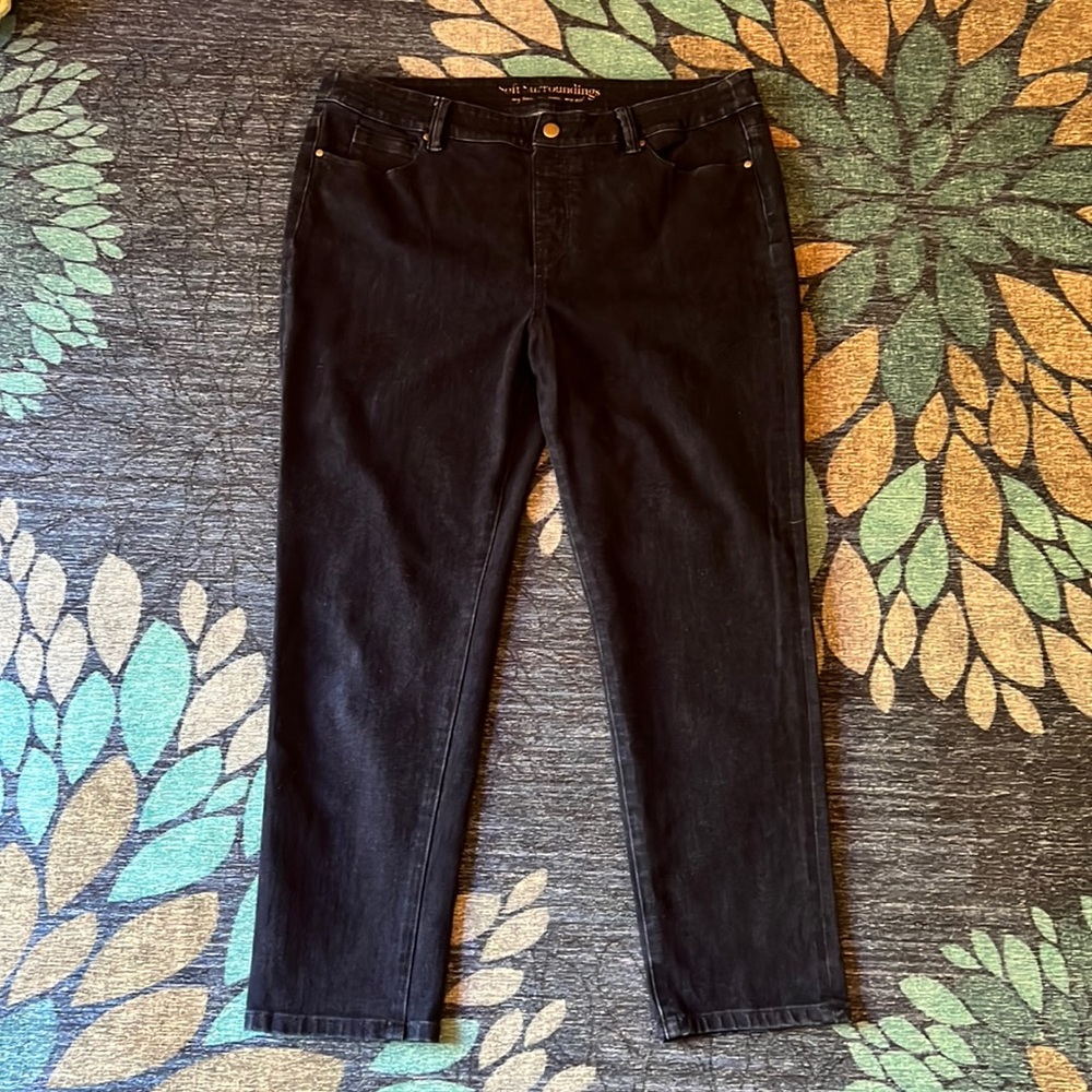 Soft Surroundings dark blue jeans, sz petite large